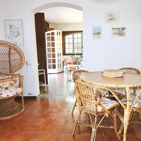 Sleeps 5 Pool