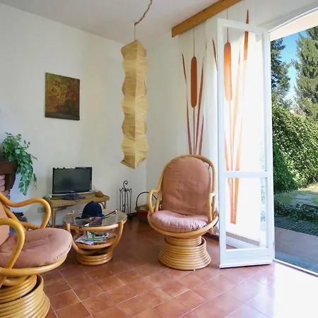 Sleeps 5 Pool * Ispra