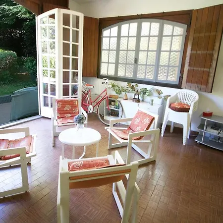 Sleeps 5 Pool * Ispra